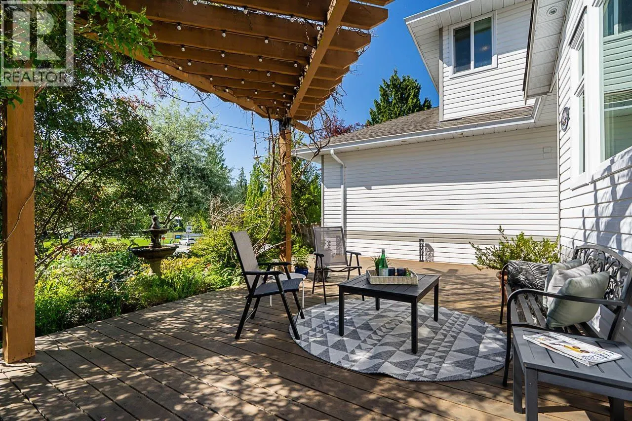 1304 GLENAYRE DRIVE