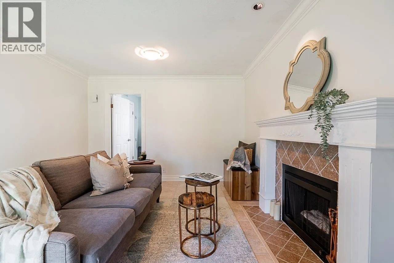 1304 GLENAYRE DRIVE