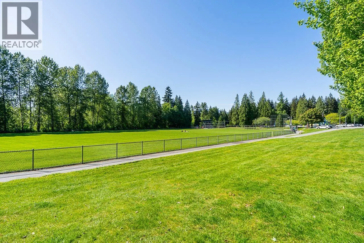 1304 GLENAYRE DRIVE