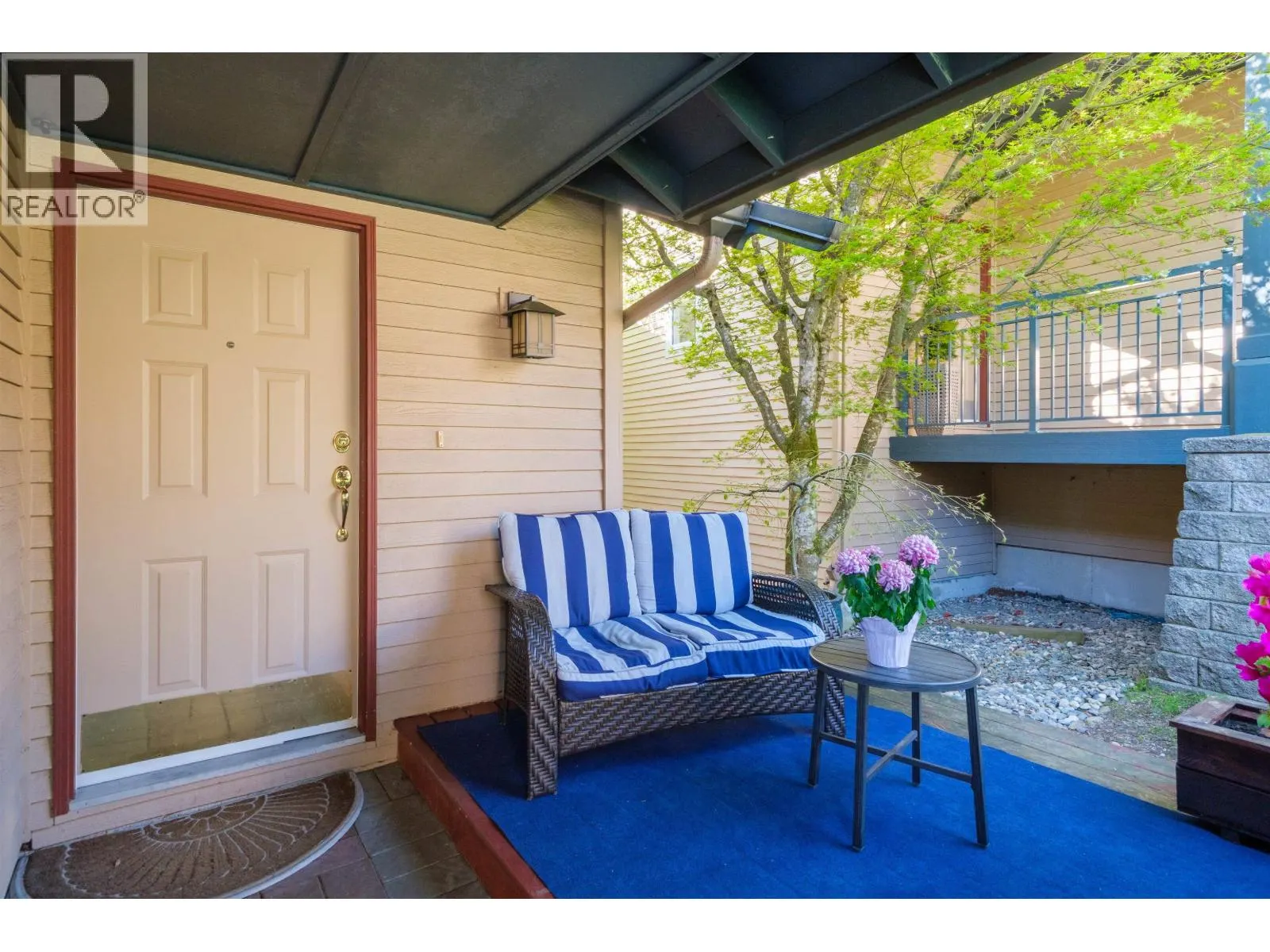 1158 STRATHAVEN DRIVE
