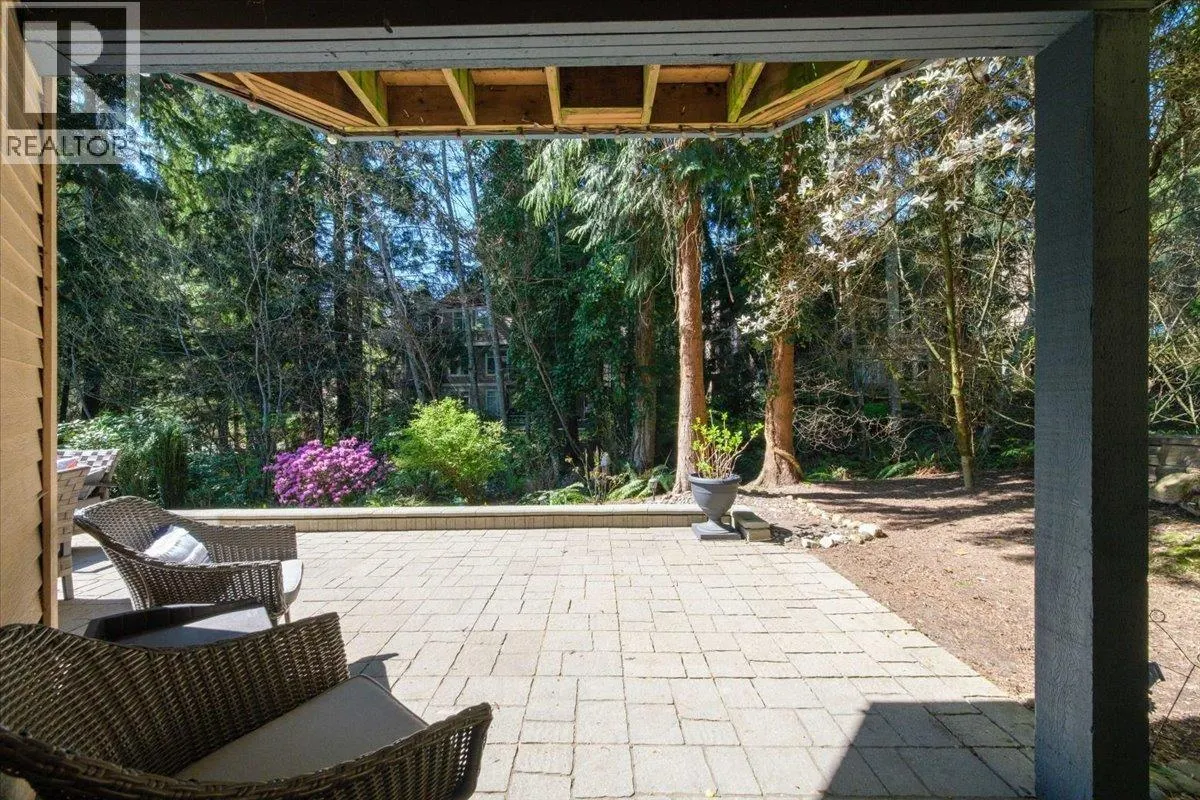 1158 STRATHAVEN DRIVE