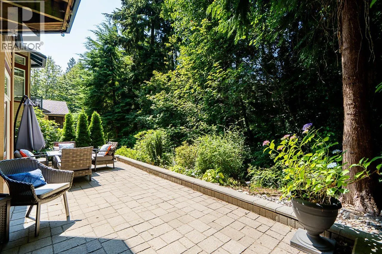 1158 STRATHAVEN DRIVE