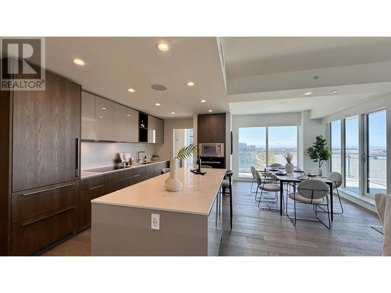 701 6833 PEARSON WAY