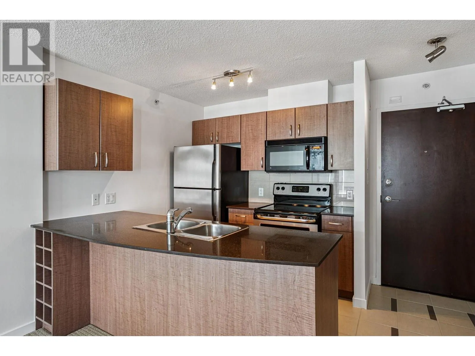 2006 610 GRANVILLE STREET