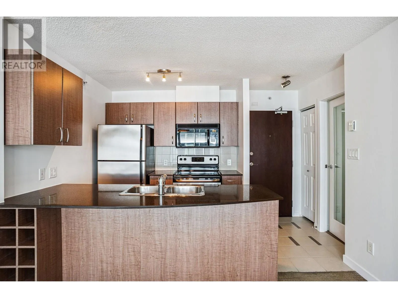 2006 610 GRANVILLE STREET