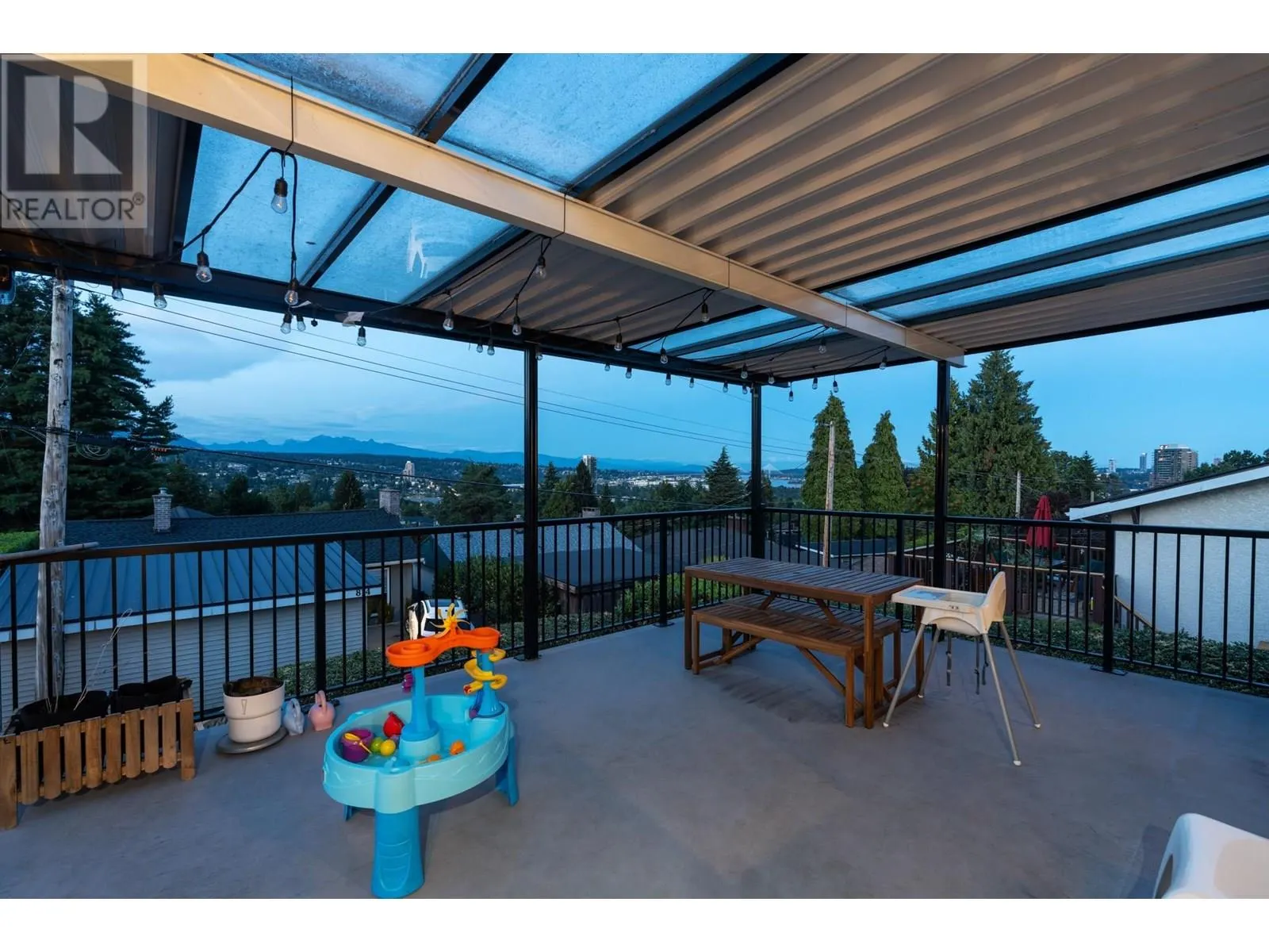 827 BURNABY STREET