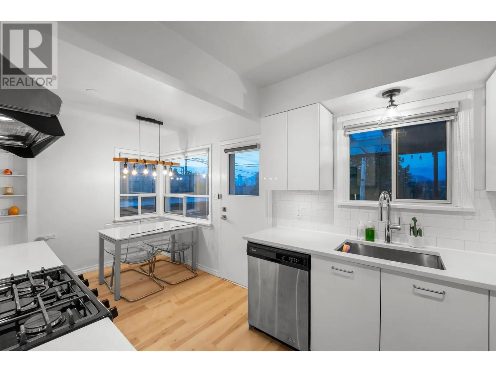 827 BURNABY STREET