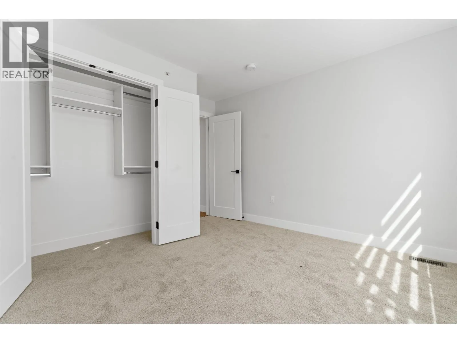 38 10640 248 STREET