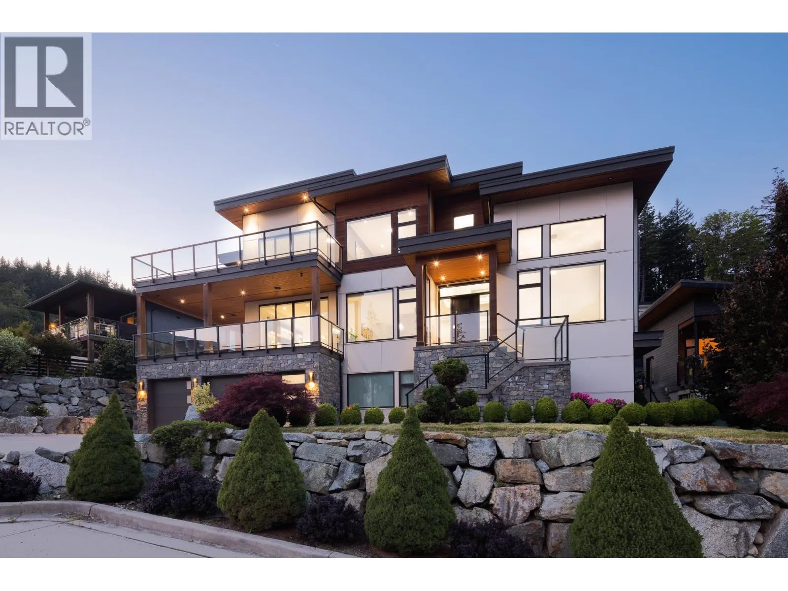 2213 WINDSAIL PLACE