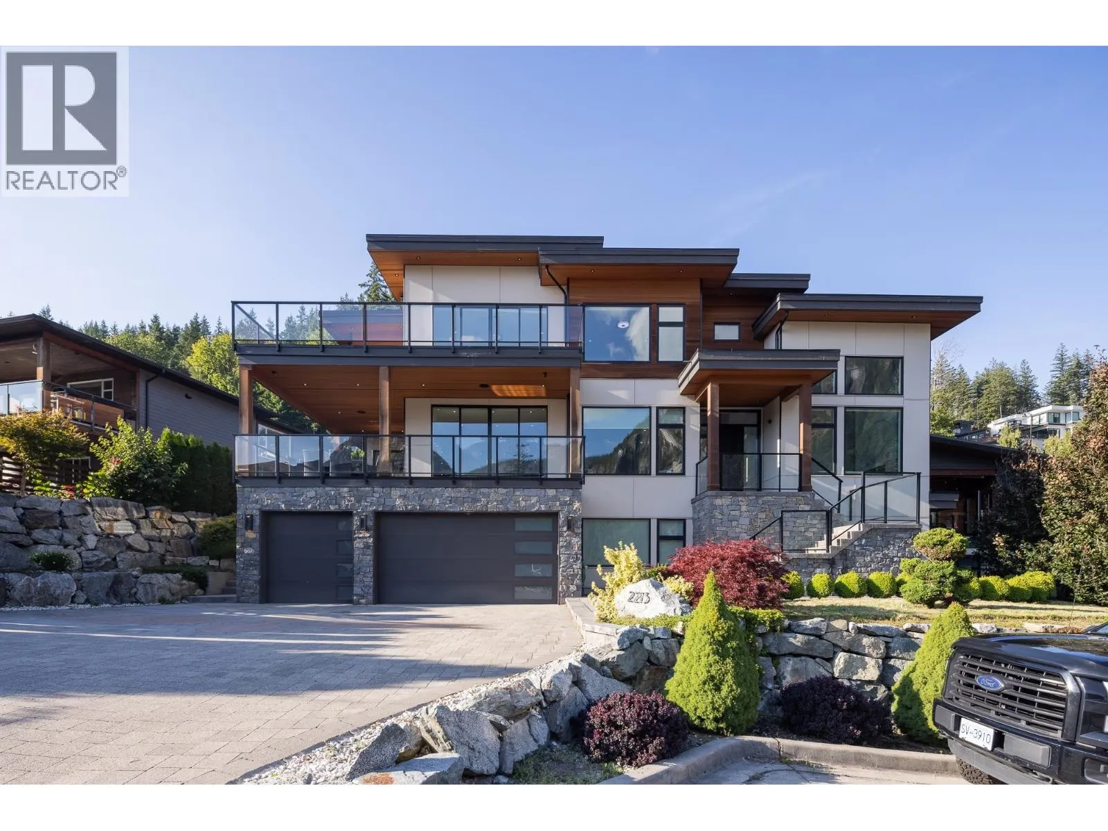 2213 WINDSAIL PLACE