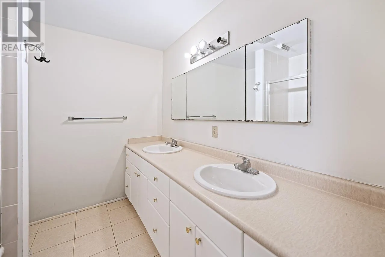 1130 GROVELAND COURT