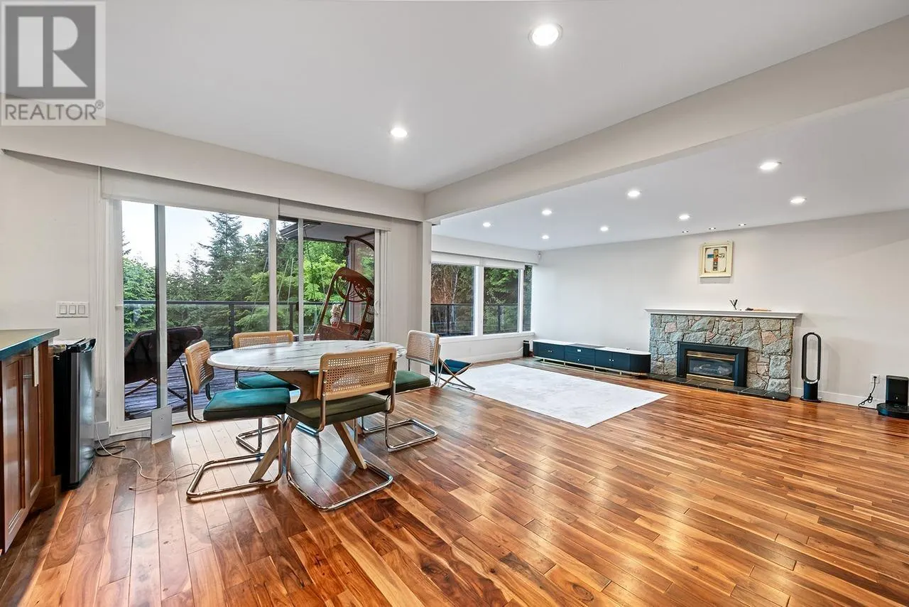 1130 GROVELAND COURT