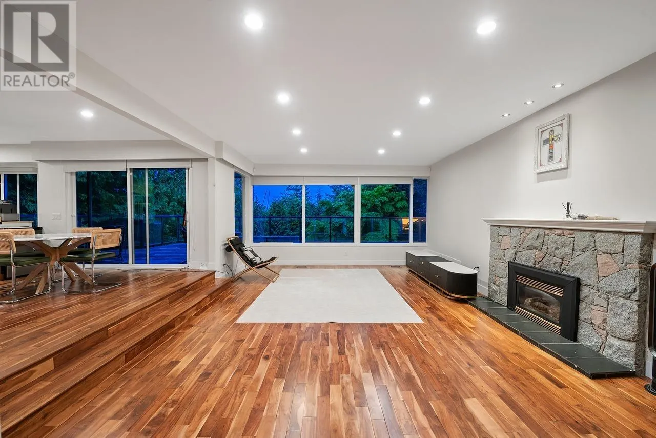1130 GROVELAND COURT
