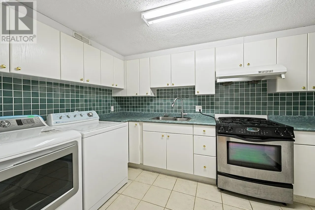 1130 GROVELAND COURT