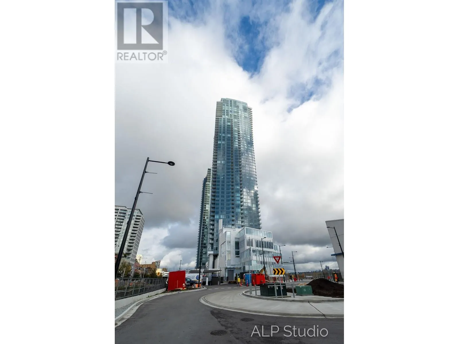 4405 680 QUAYSIDE DRIVE