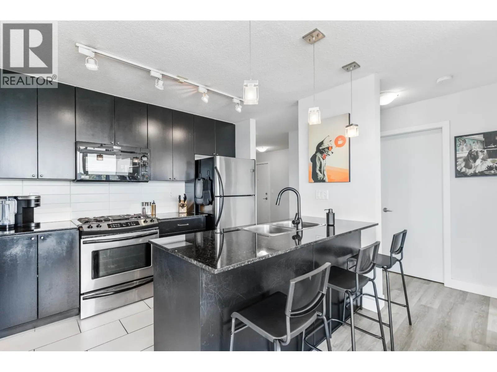 1405 39 SIXTH STREET