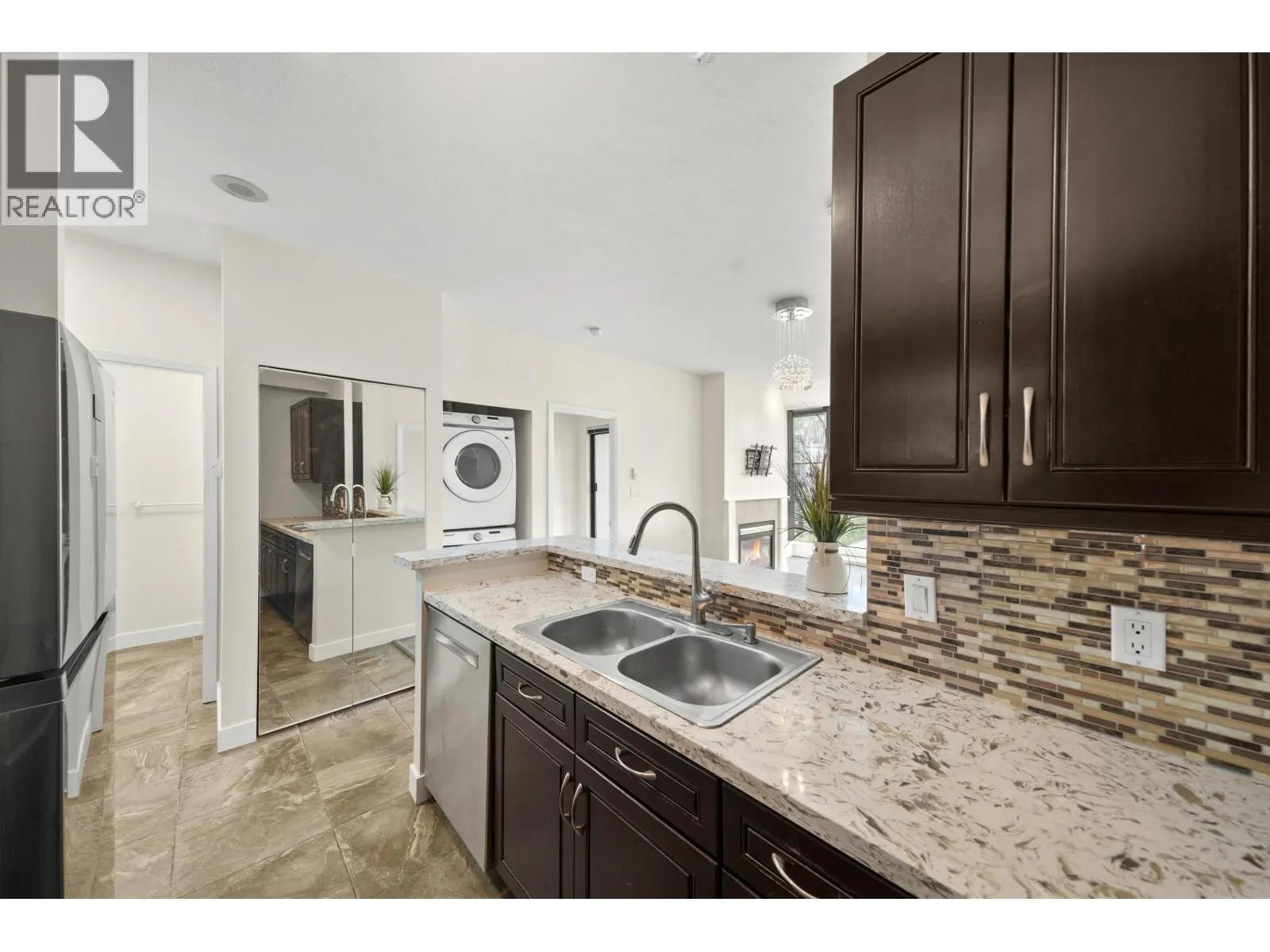 407 6837 STATION HILL DRIVE