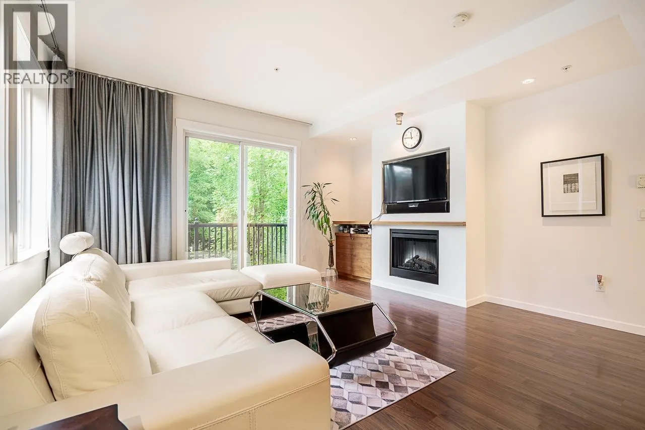 8 2418 AVON PLACE