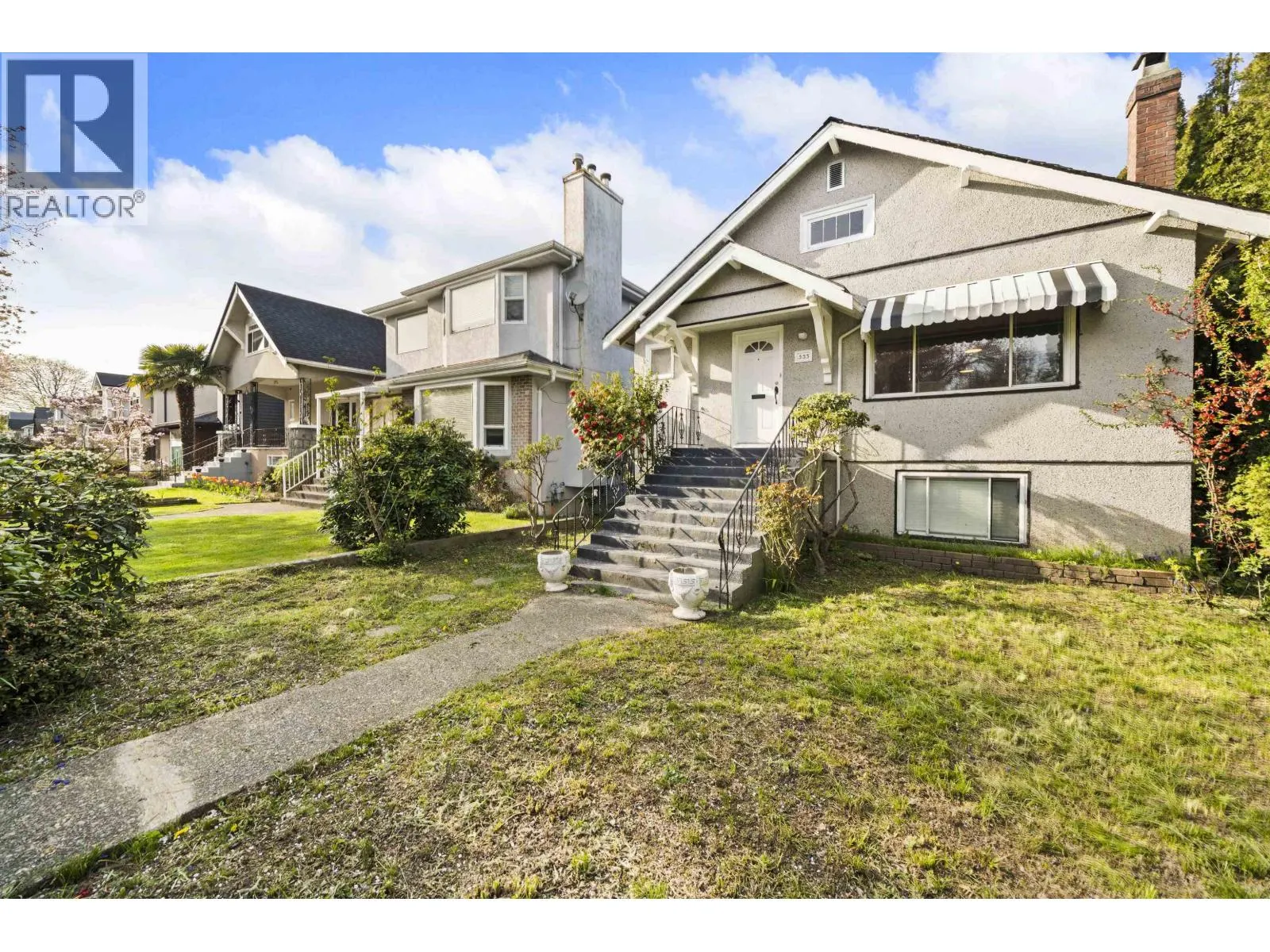 555 W 19TH AVENUE