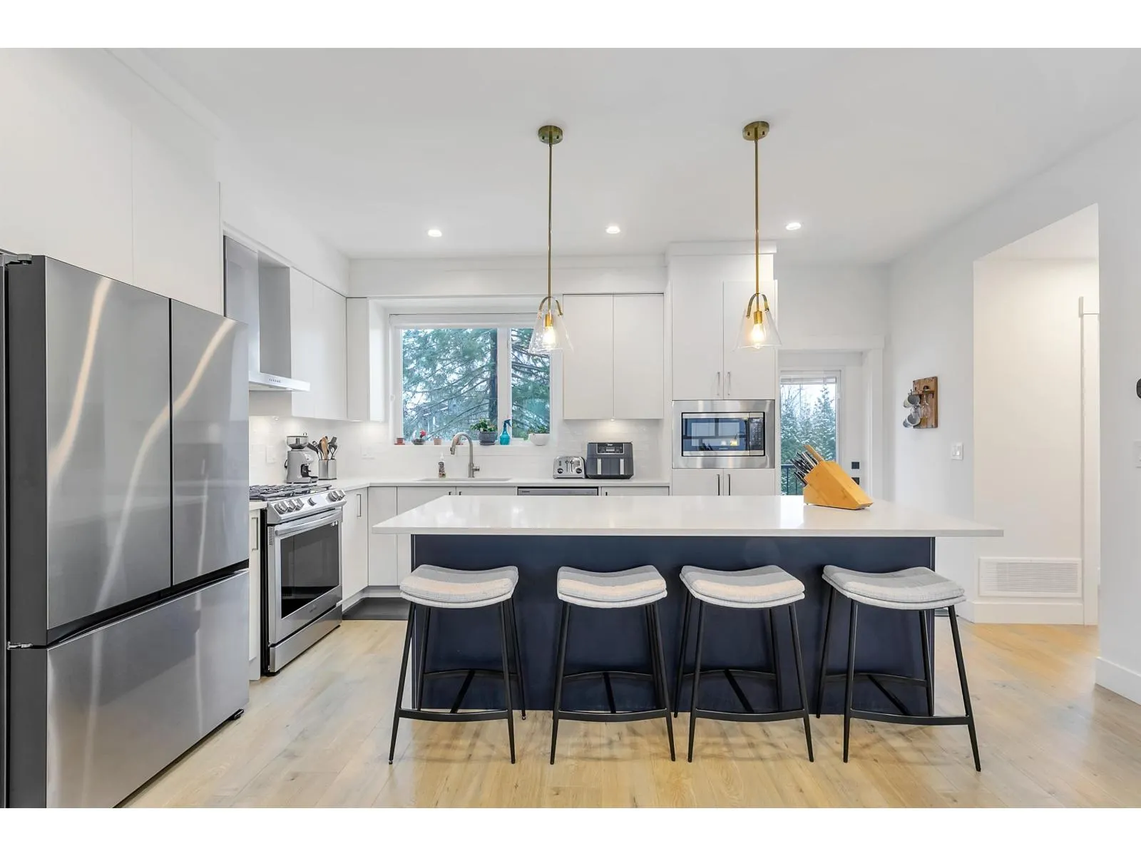 10 17458 100 AVENUE