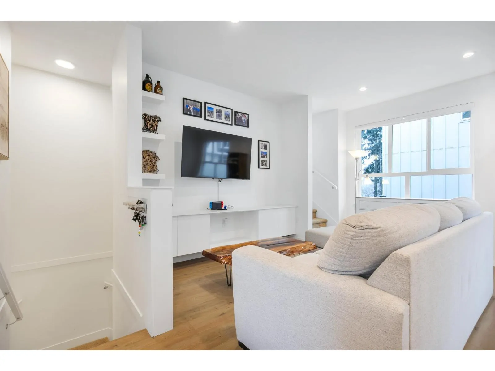 10 17458 100 AVENUE
