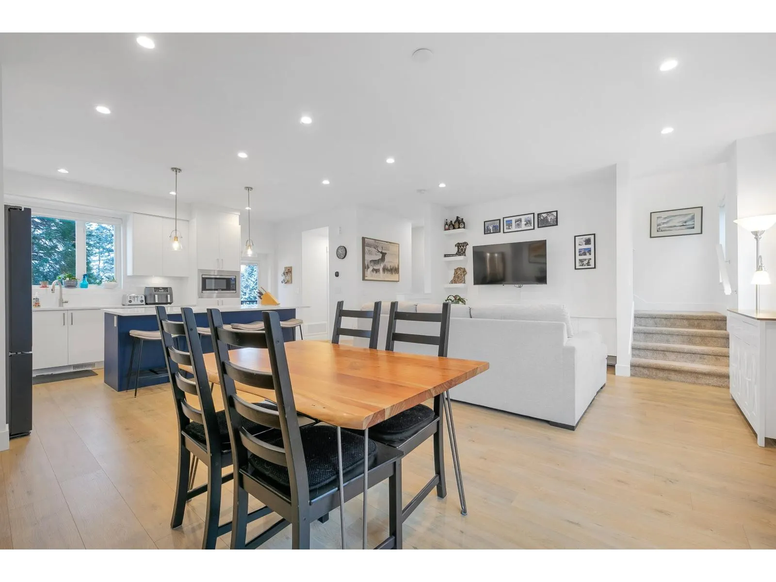 10 17458 100 AVENUE