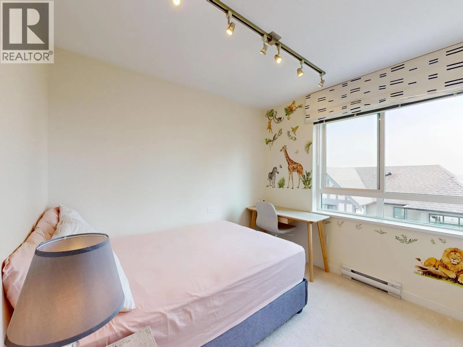 1 3500 BURKE VILLAGE PROMENADE