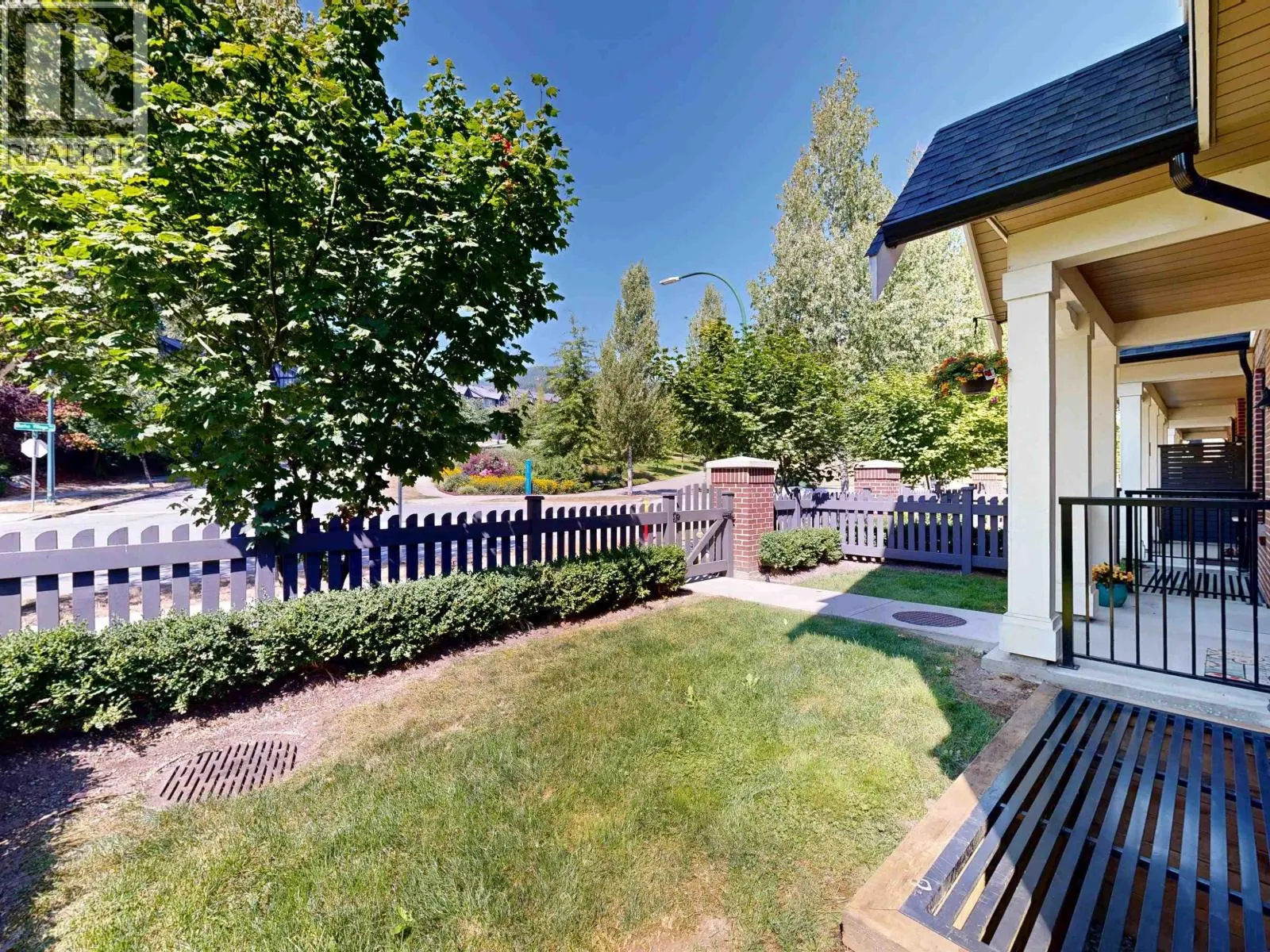 1 3500 BURKE VILLAGE PROMENADE
