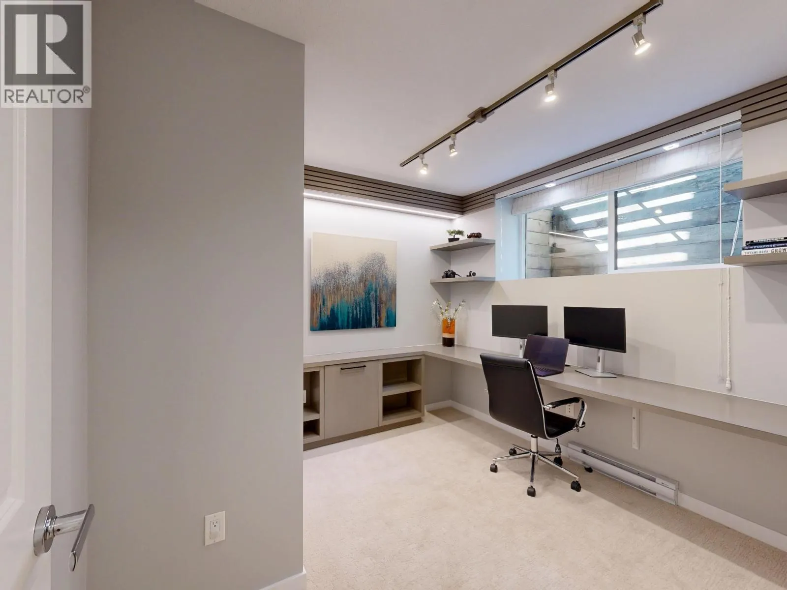 1 3500 BURKE VILLAGE PROMENADE