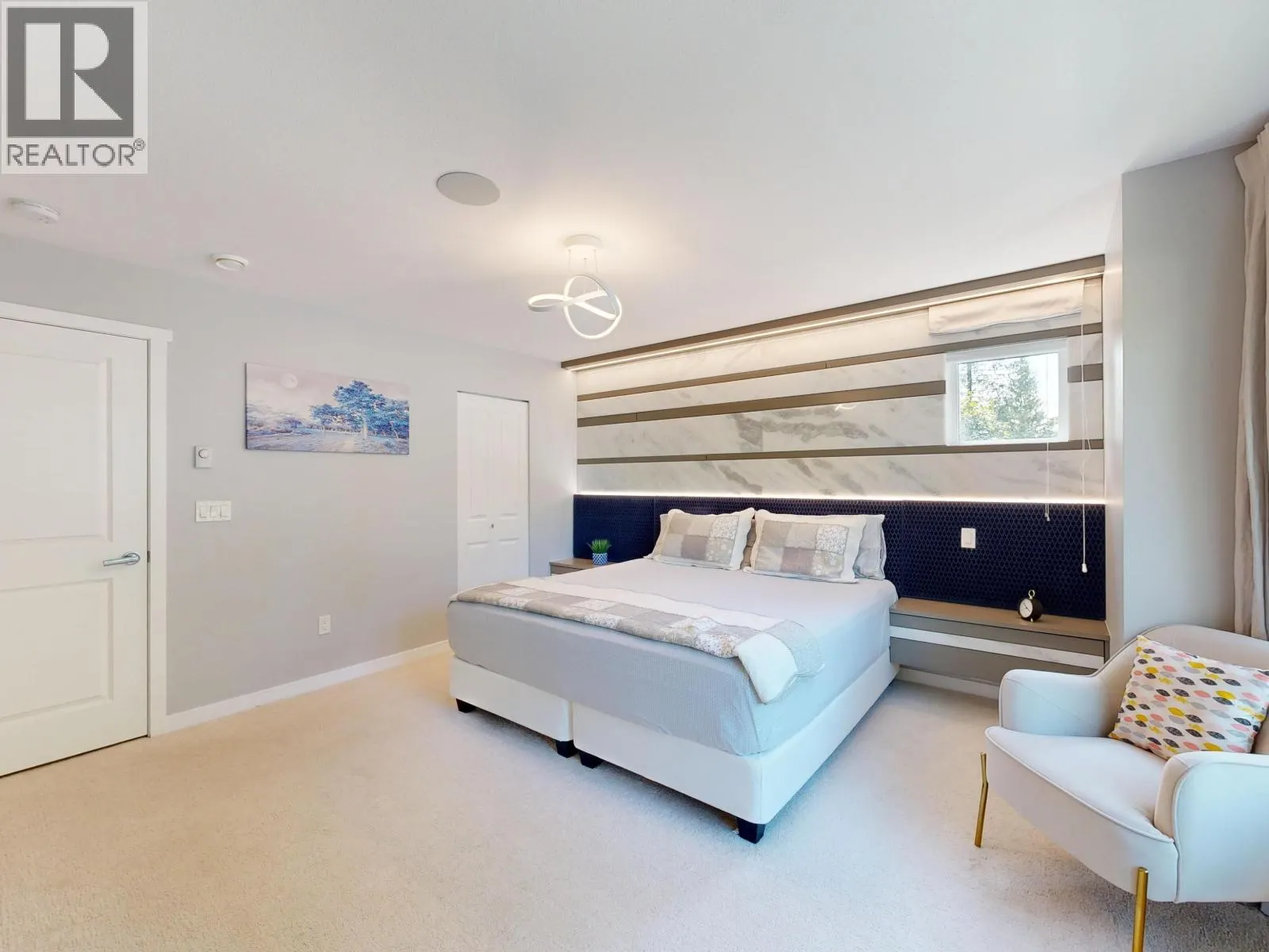1 3500 BURKE VILLAGE PROMENADE