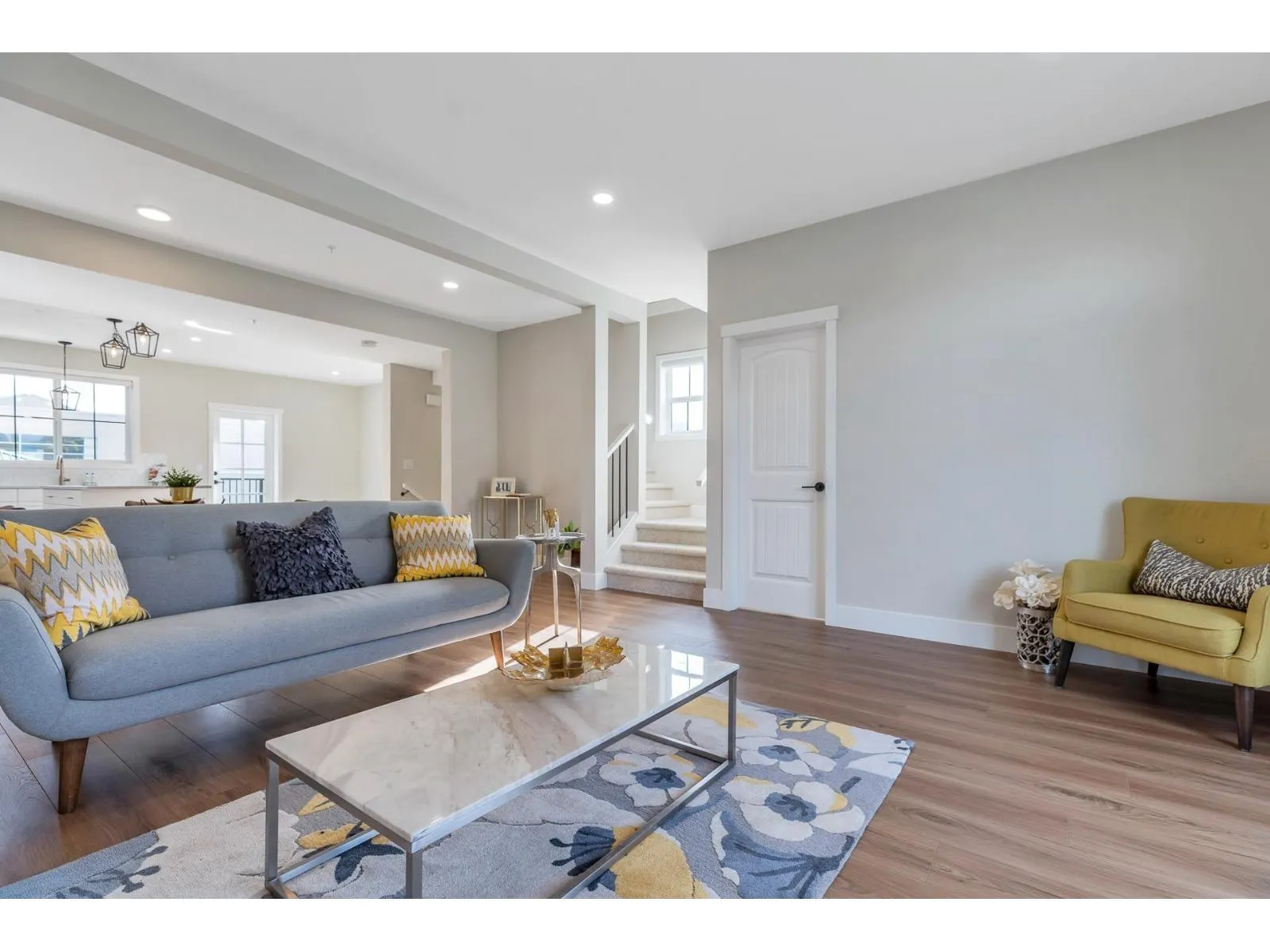 8 6590 FERN STREET|Sardis South
