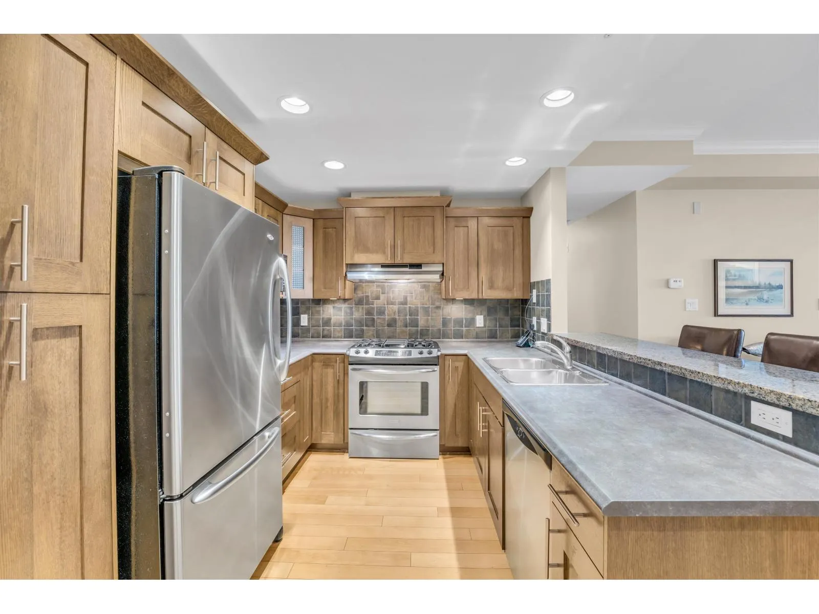 203 1787 154TH STREET