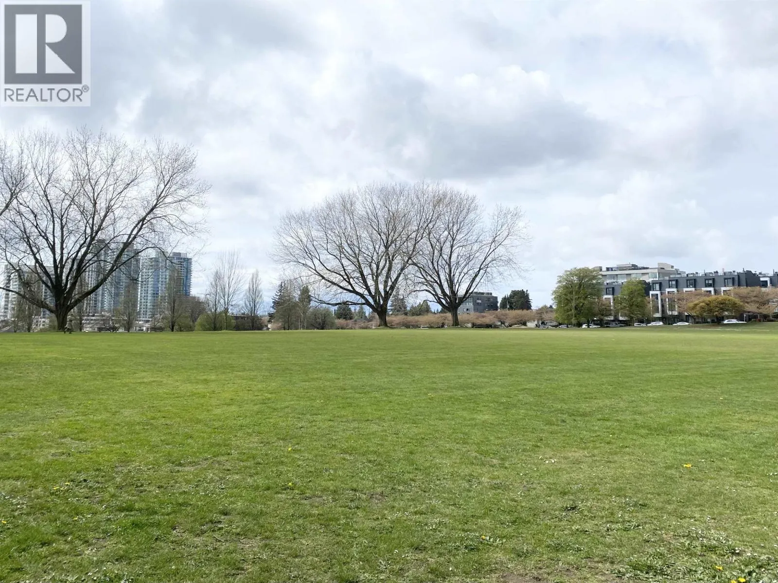 204 375 W 59TH AVENUE