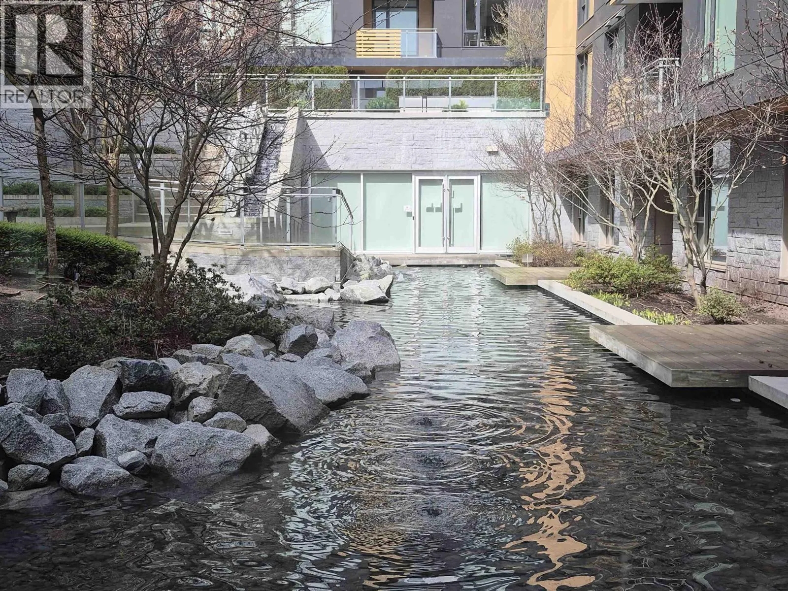 204 375 W 59TH AVENUE