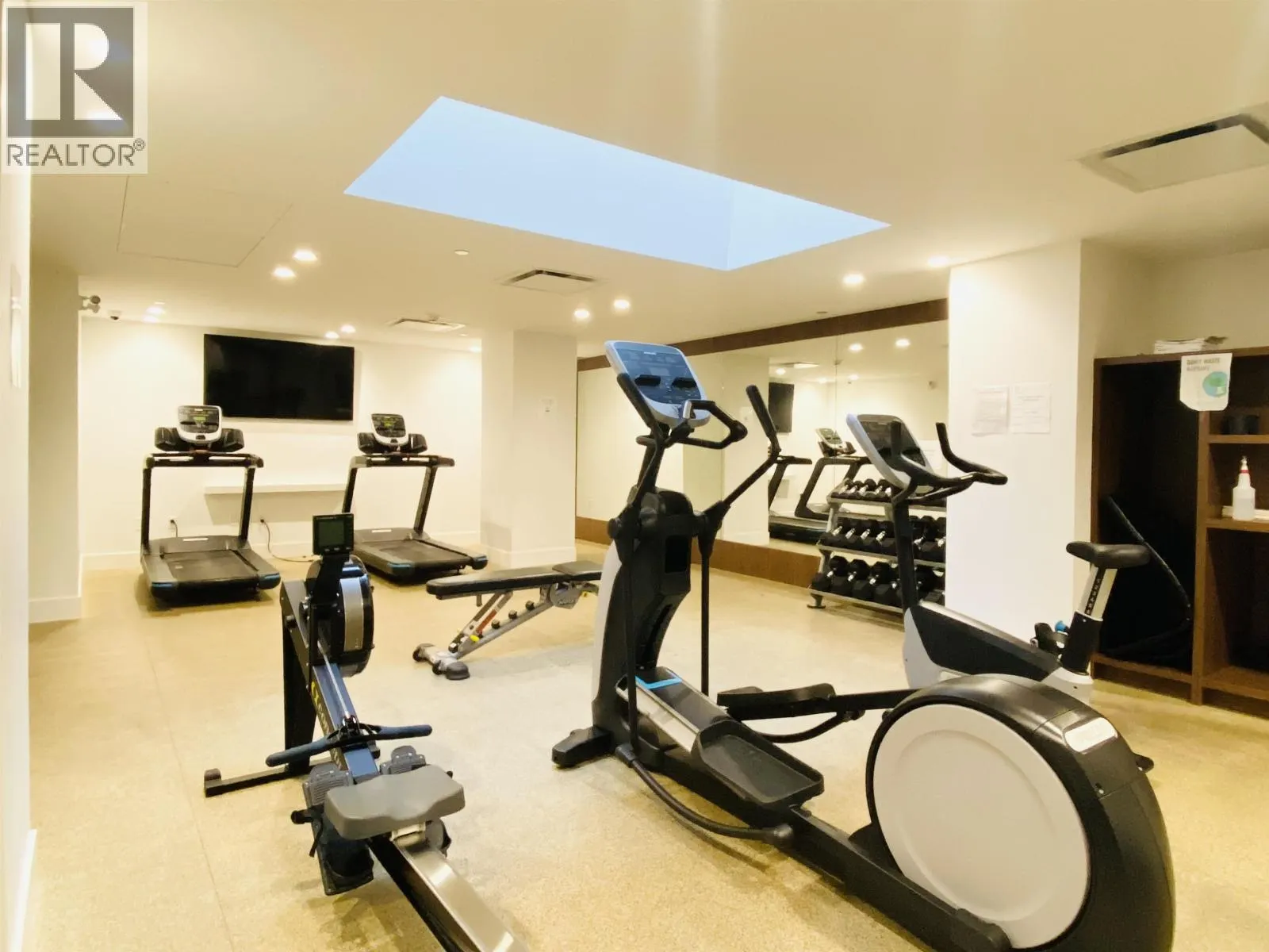 204 375 W 59TH AVENUE