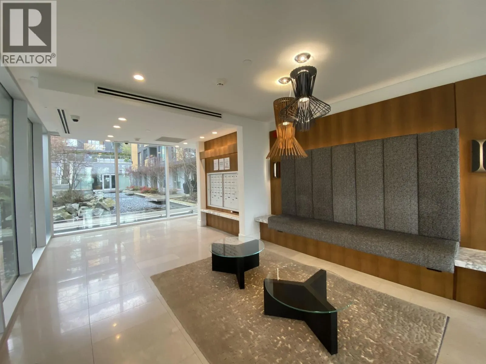 204 375 W 59TH AVENUE