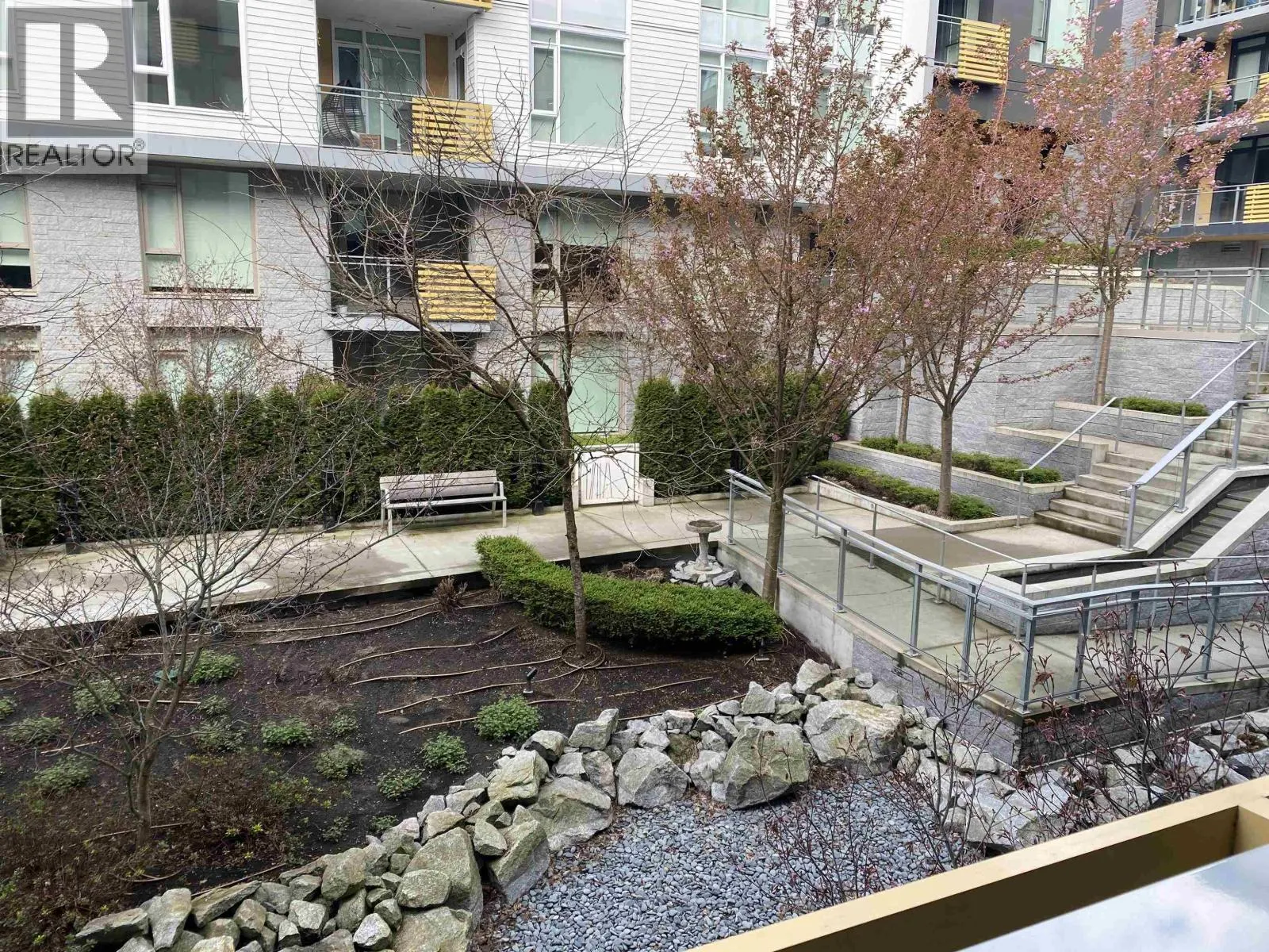 204 375 W 59TH AVENUE