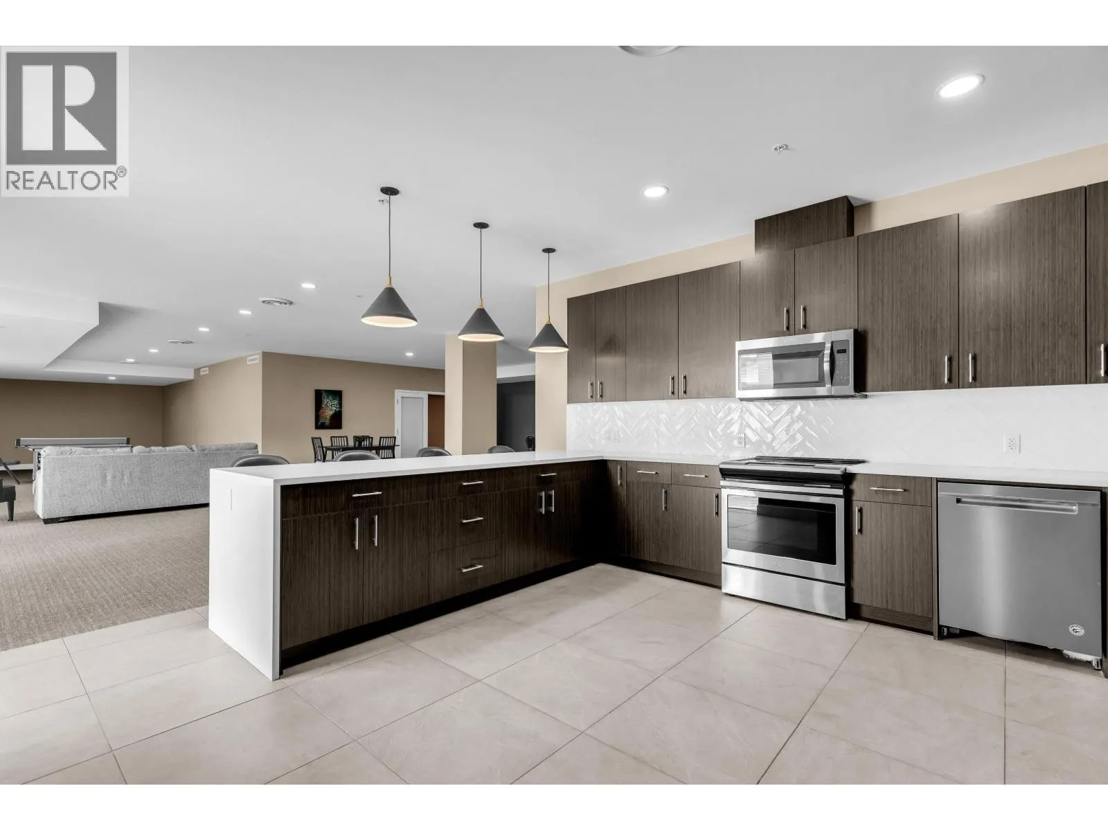 3420 2180 KELLY AVENUE