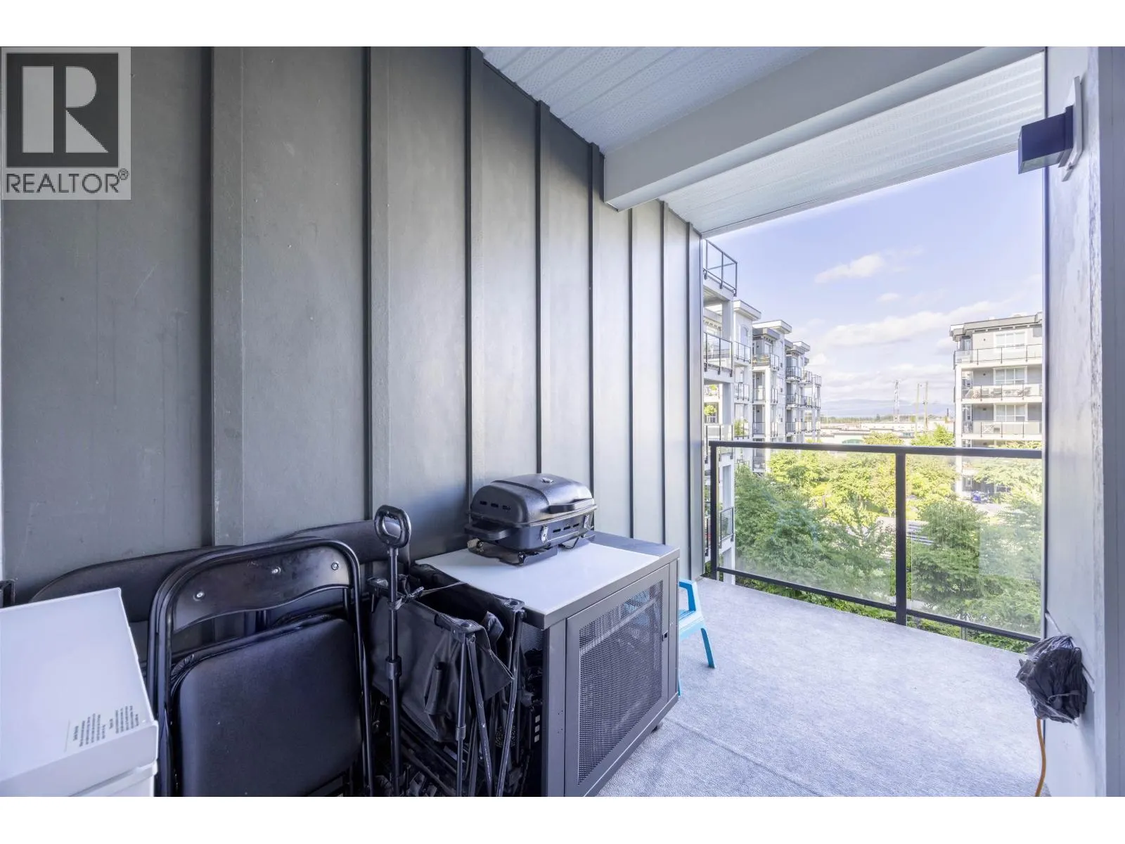 3420 2180 KELLY AVENUE