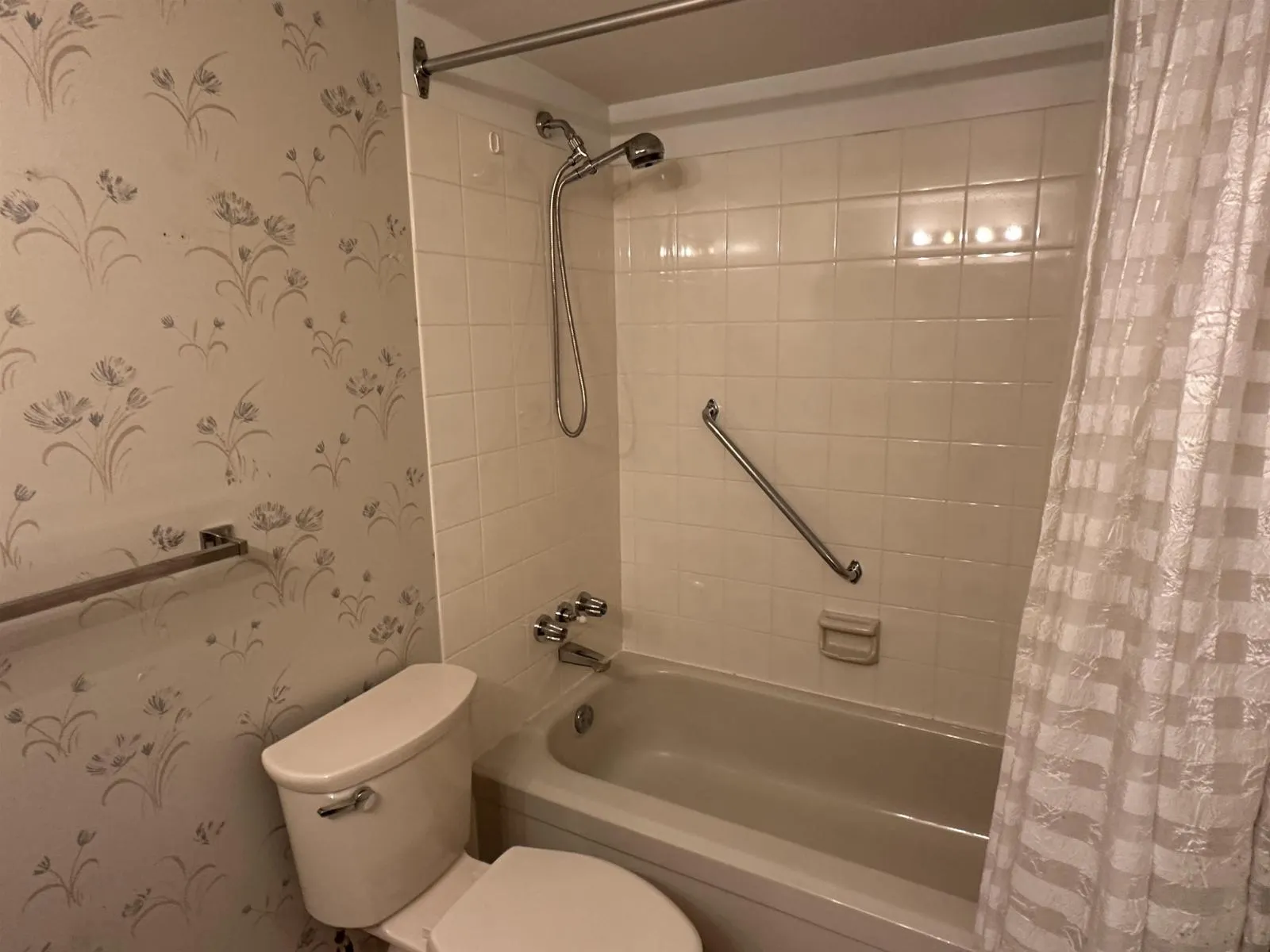 208 8725 ELM DRIVE|Chilliwack Proper South