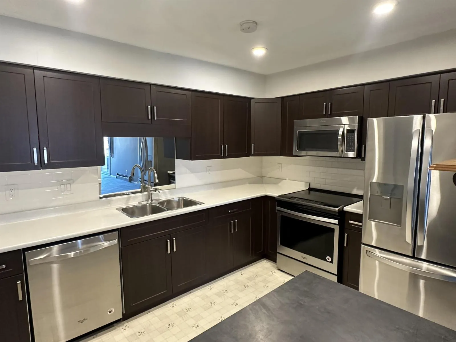 208 8725 ELM DRIVE|Chilliwack Proper South