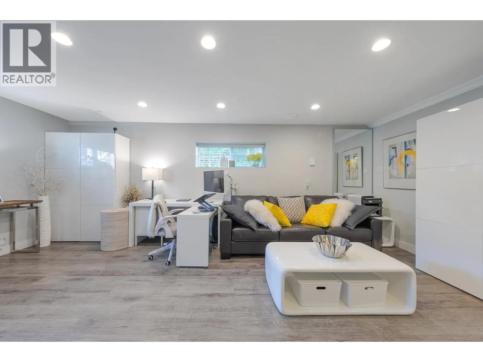 3 6400 PRINCESS LANE