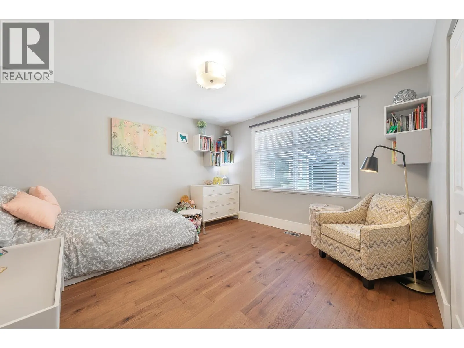 3 6400 PRINCESS LANE