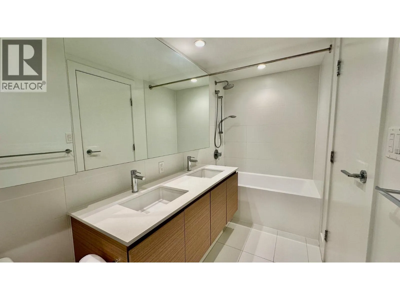 1005 5508 HOLLYBRIDGE WAY