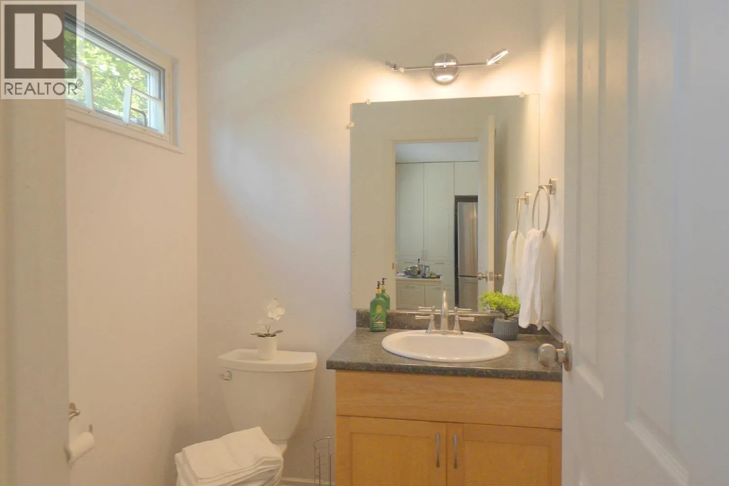 573 CARLSEN PLACE