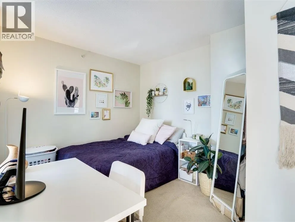504 814 ROYAL AVENUE