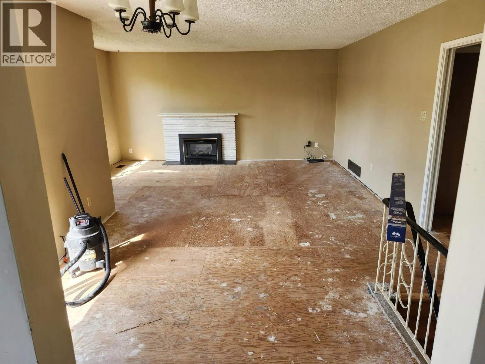 6200 TASEKO CRESCENT
