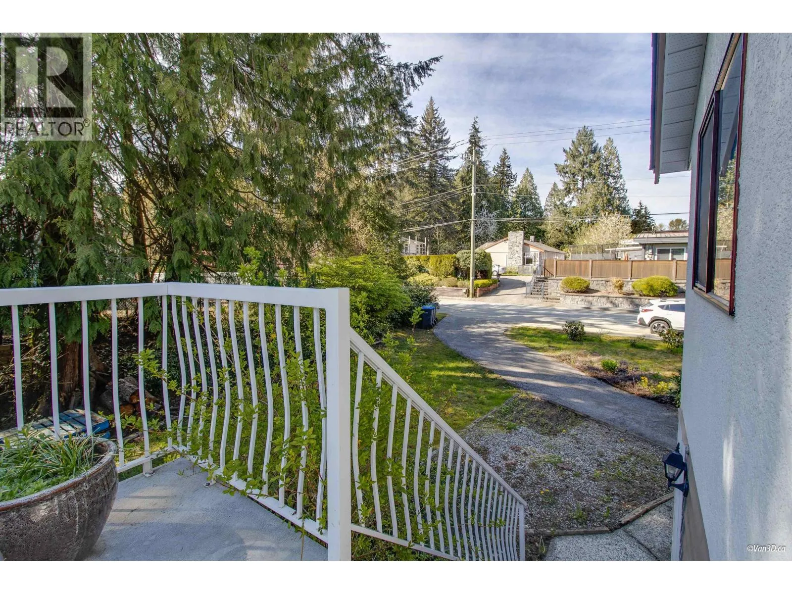 3497 HASTINGS STREET