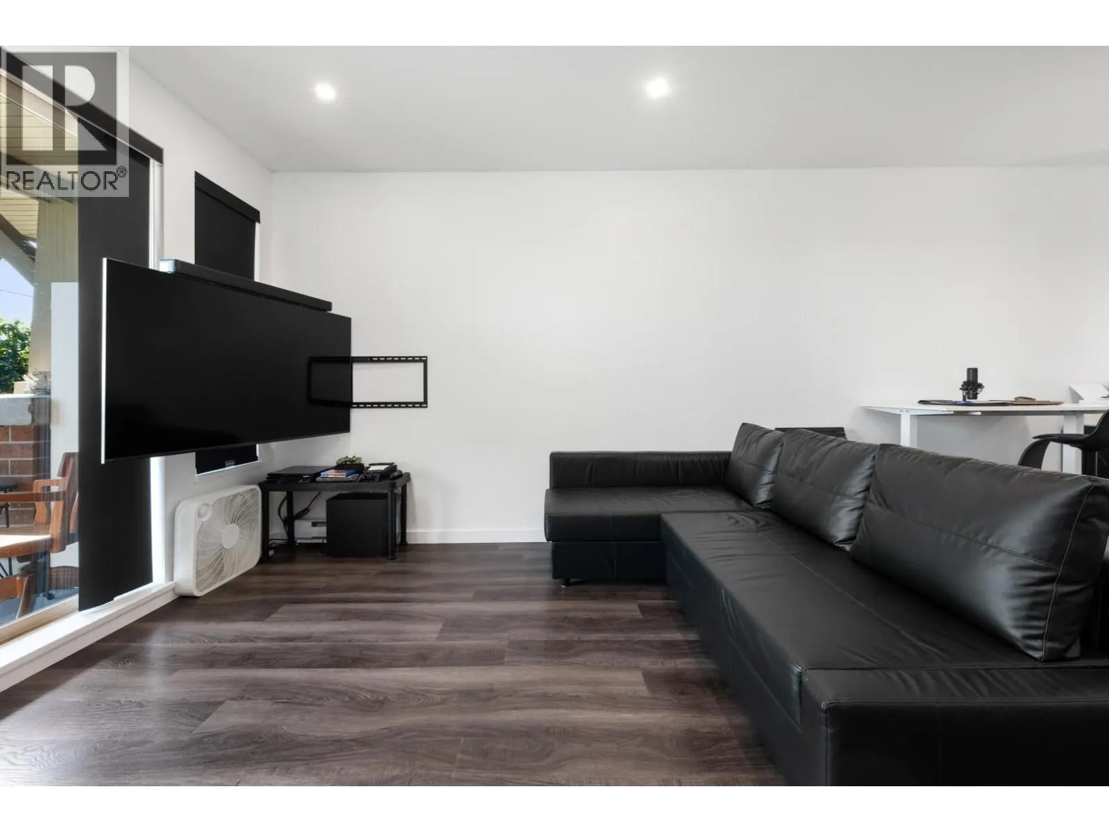 1415 5115 GARDEN CITY ROAD