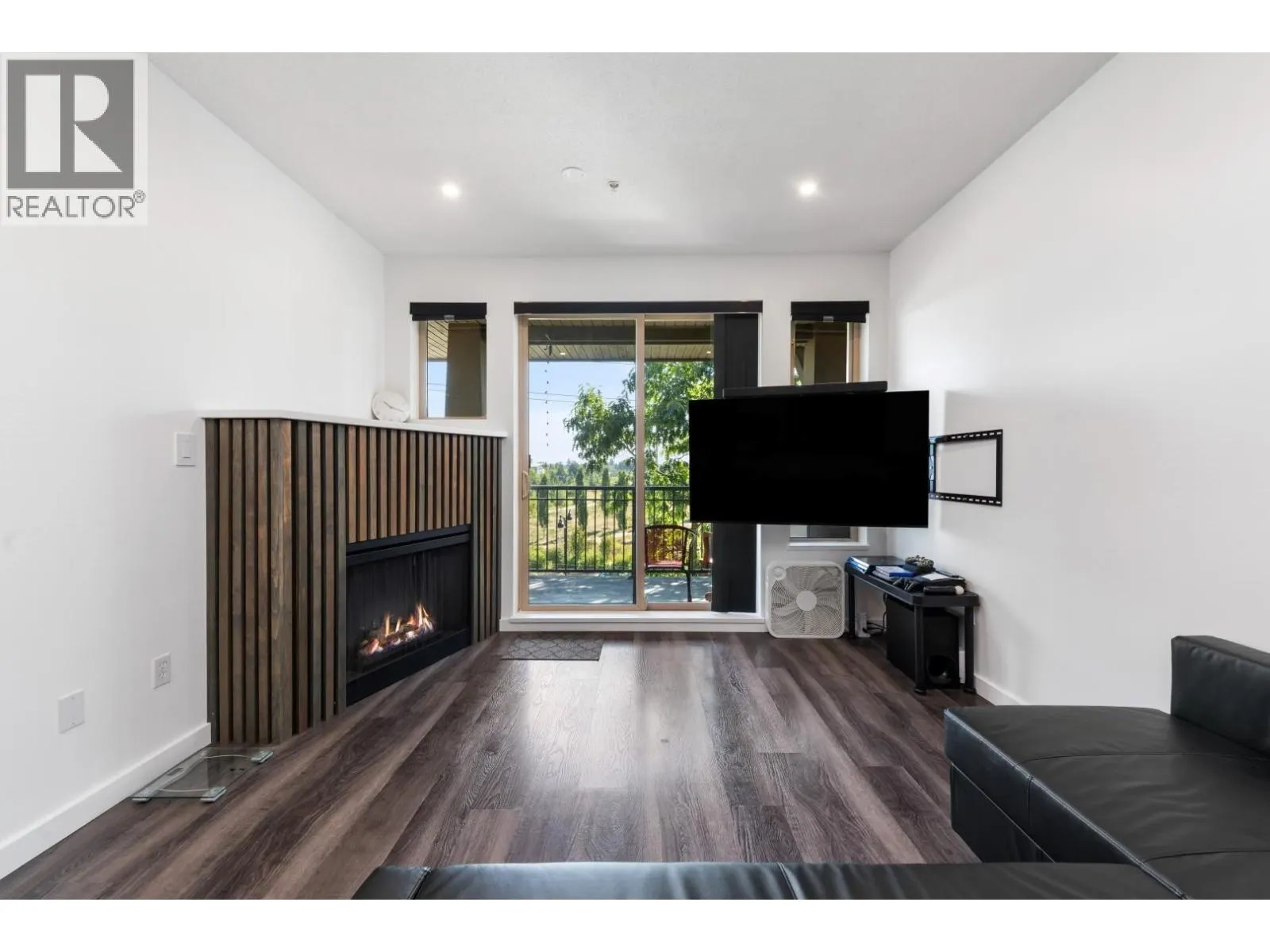 1415 5115 GARDEN CITY ROAD